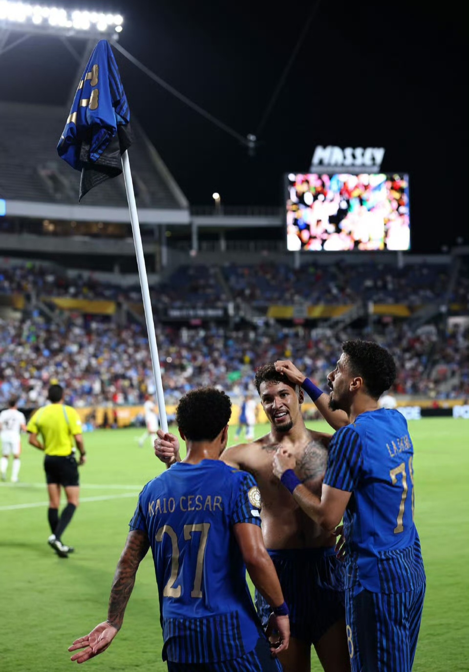 国际米兰横扫曼城,奥亚尔萨瓦尔惊艳四座 国际米兰横扫曼城,奥亚尔萨瓦尔惊艳四座