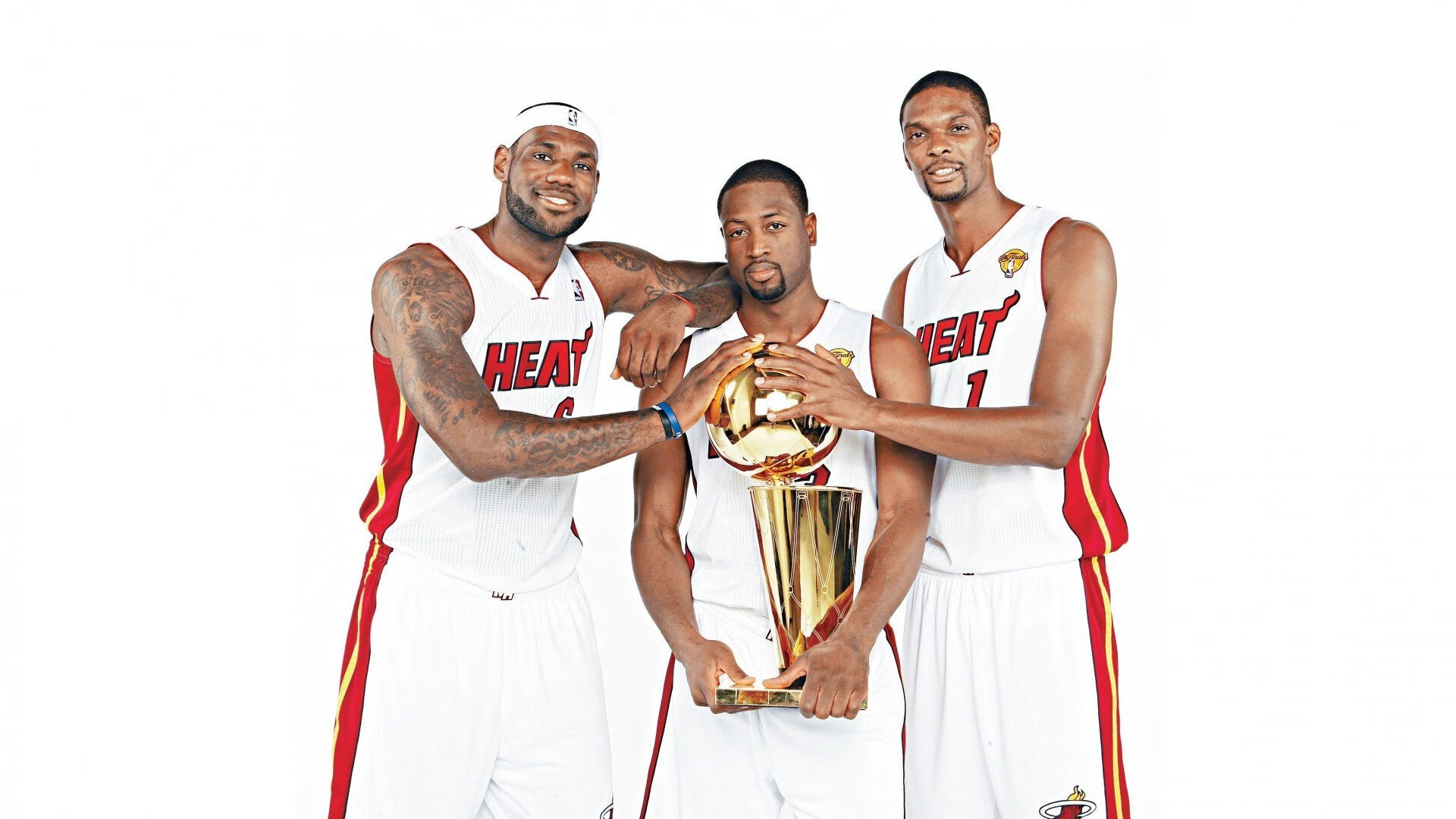 开云体育在线-跨界传奇，骑士稳胜国王，武切维奇在F1揭幕战中接管赛道