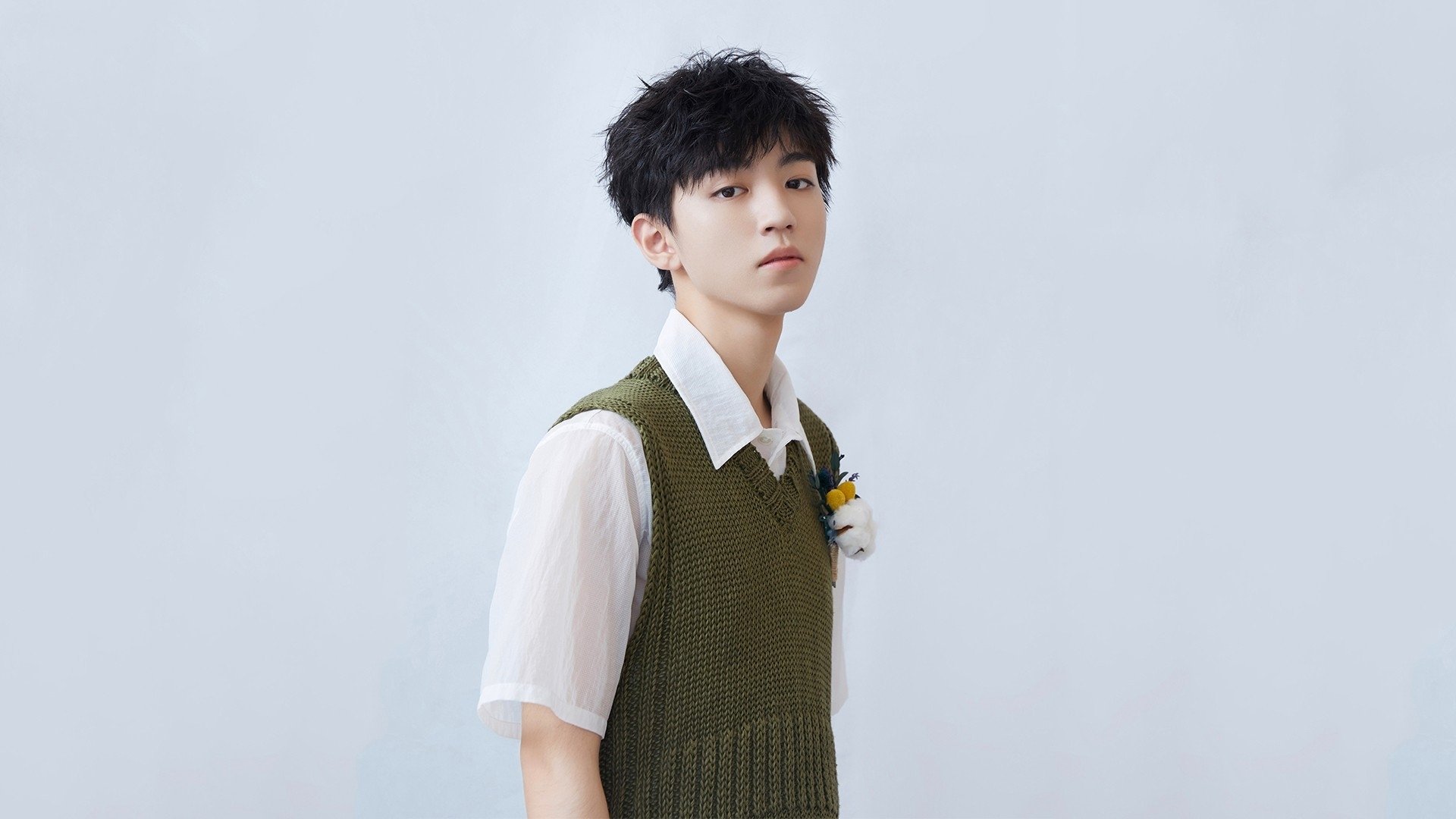 开云官网-夜色中的速度与智慧,约基奇教科书表现与F1街道赛之夜的跨界共鸣