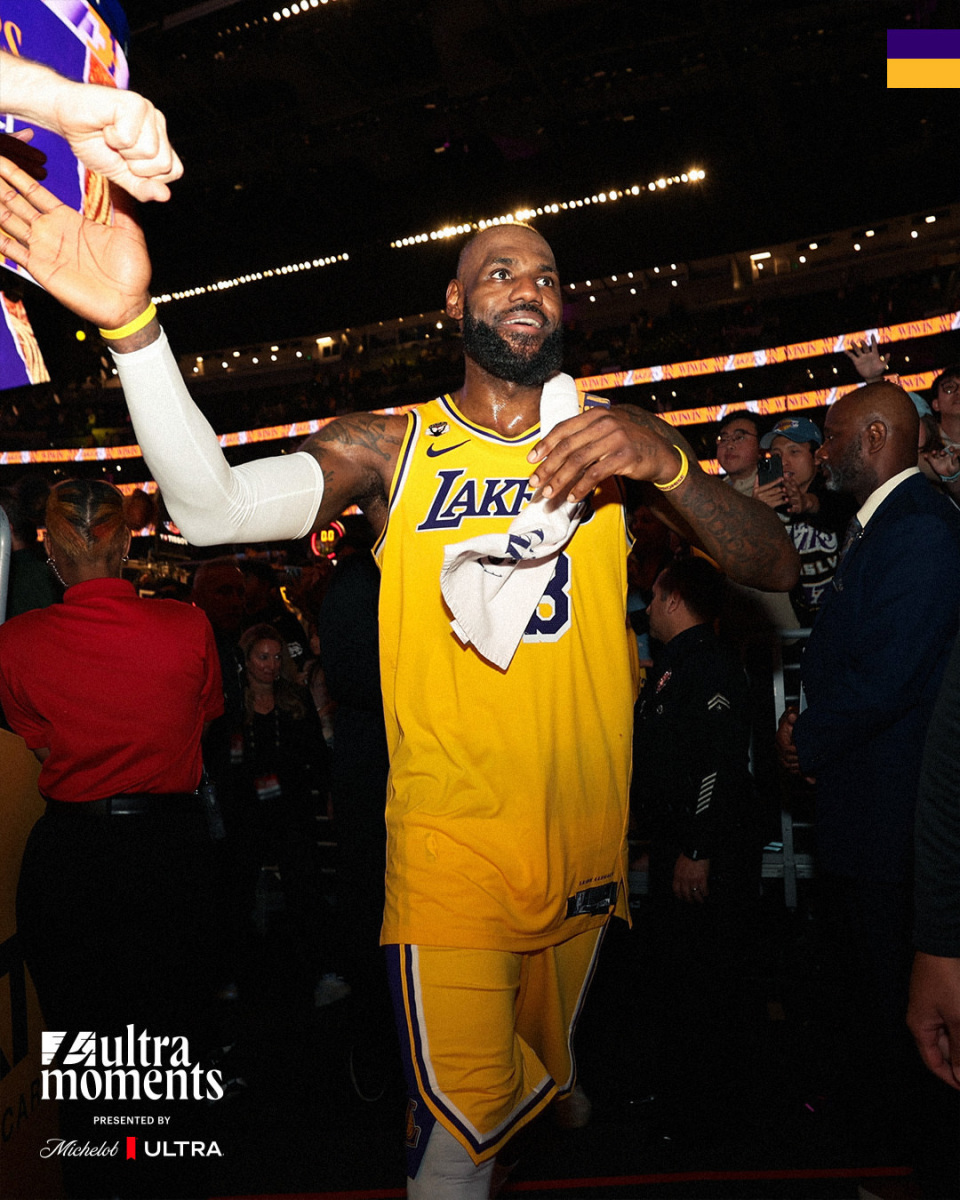 骑士提前终结悬念湖人,詹姆斯舞台越大越强 骑士提前终结悬念湖人,詹姆斯舞台越大越强